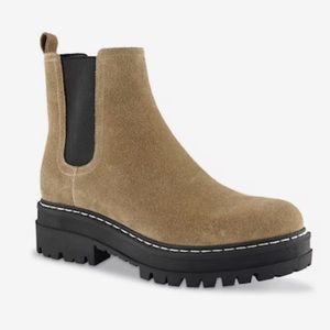Marc Fisher Chelsea boots
